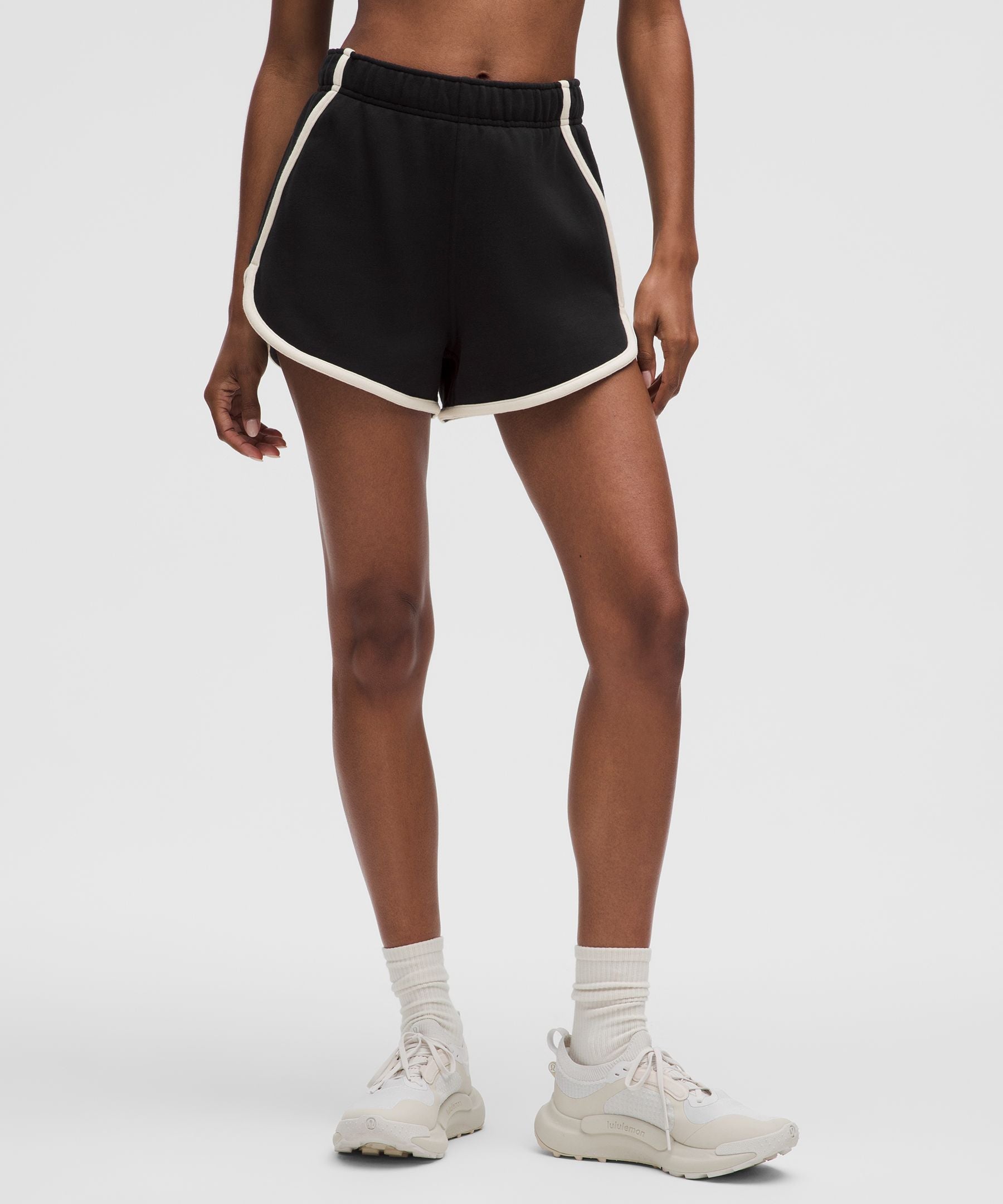 Scuba Mid-Rise Oversized Short 3" *Trim