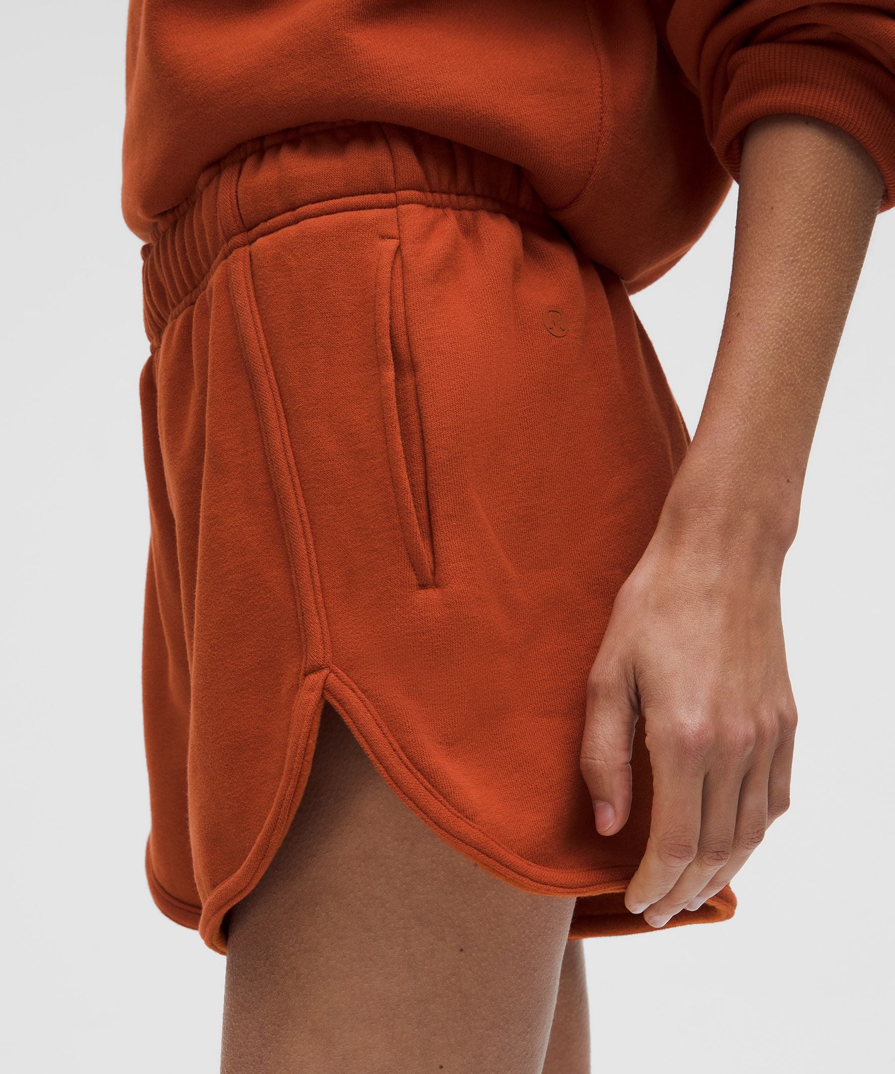 Scuba Mid-Rise Oversized Short 3" *Trim