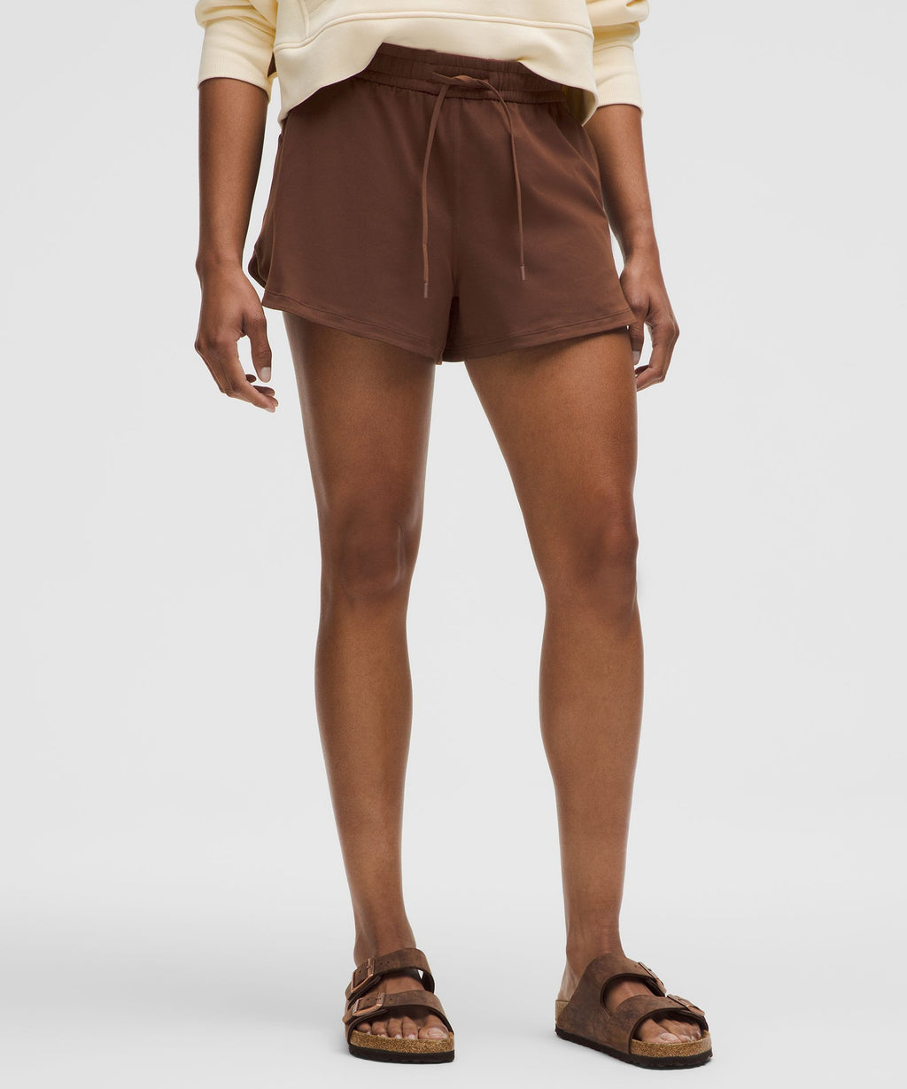 Soft Jersey Mid-Rise Curved-Hem Short 3"