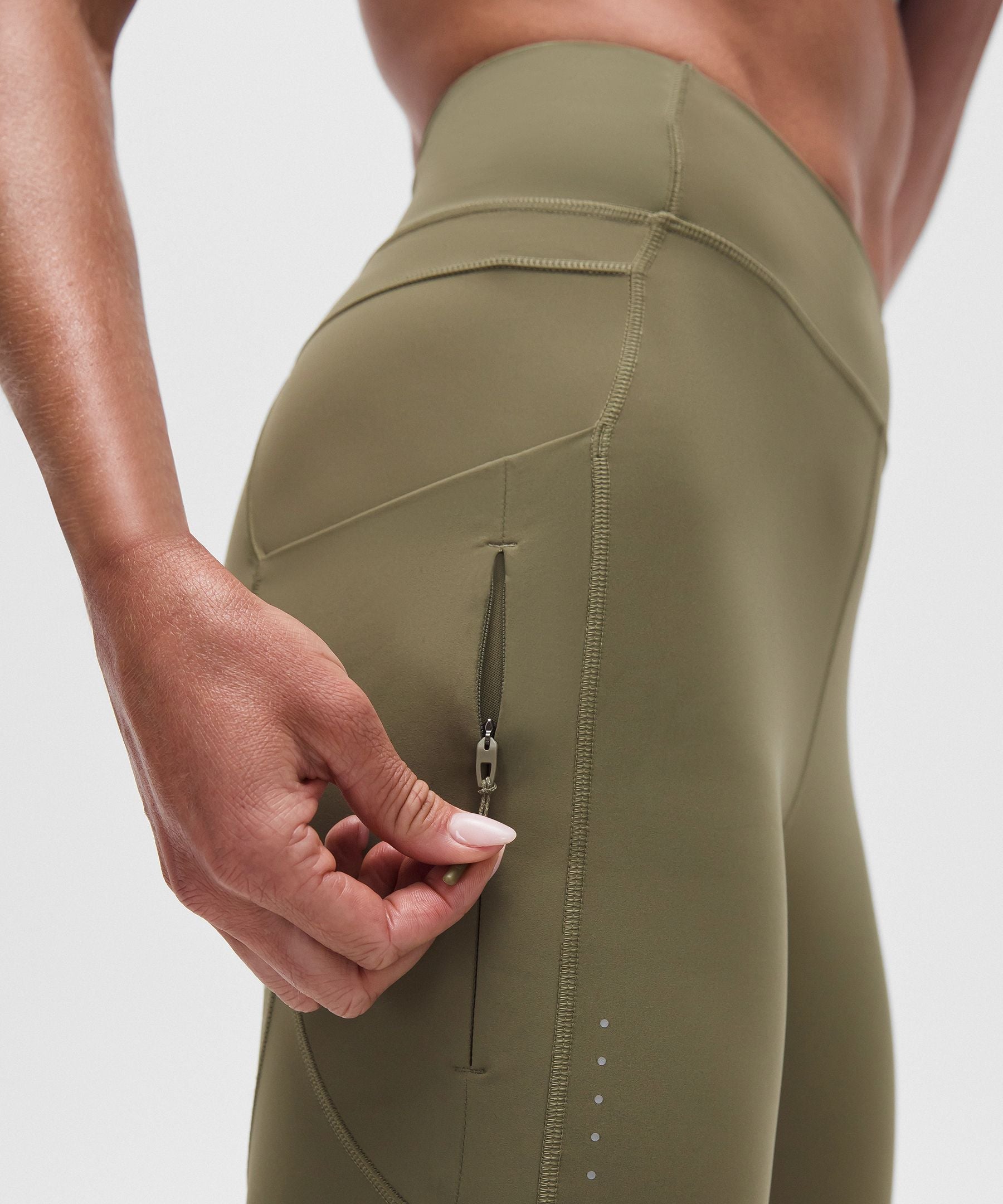 Women's Fast and Free Short 8" Light *Special Edition