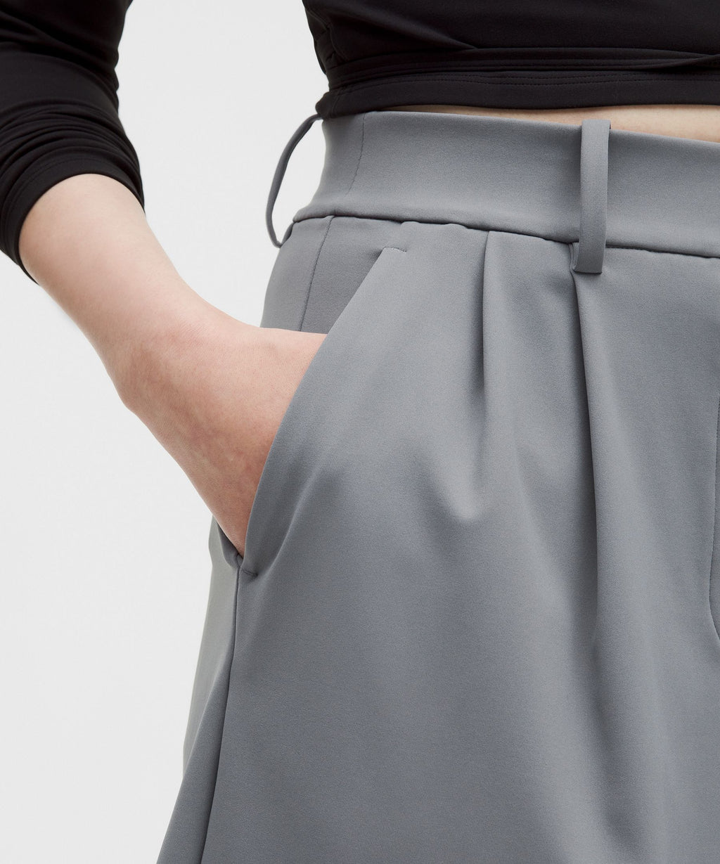 Daydrift Pleated High-Rise Short 7"