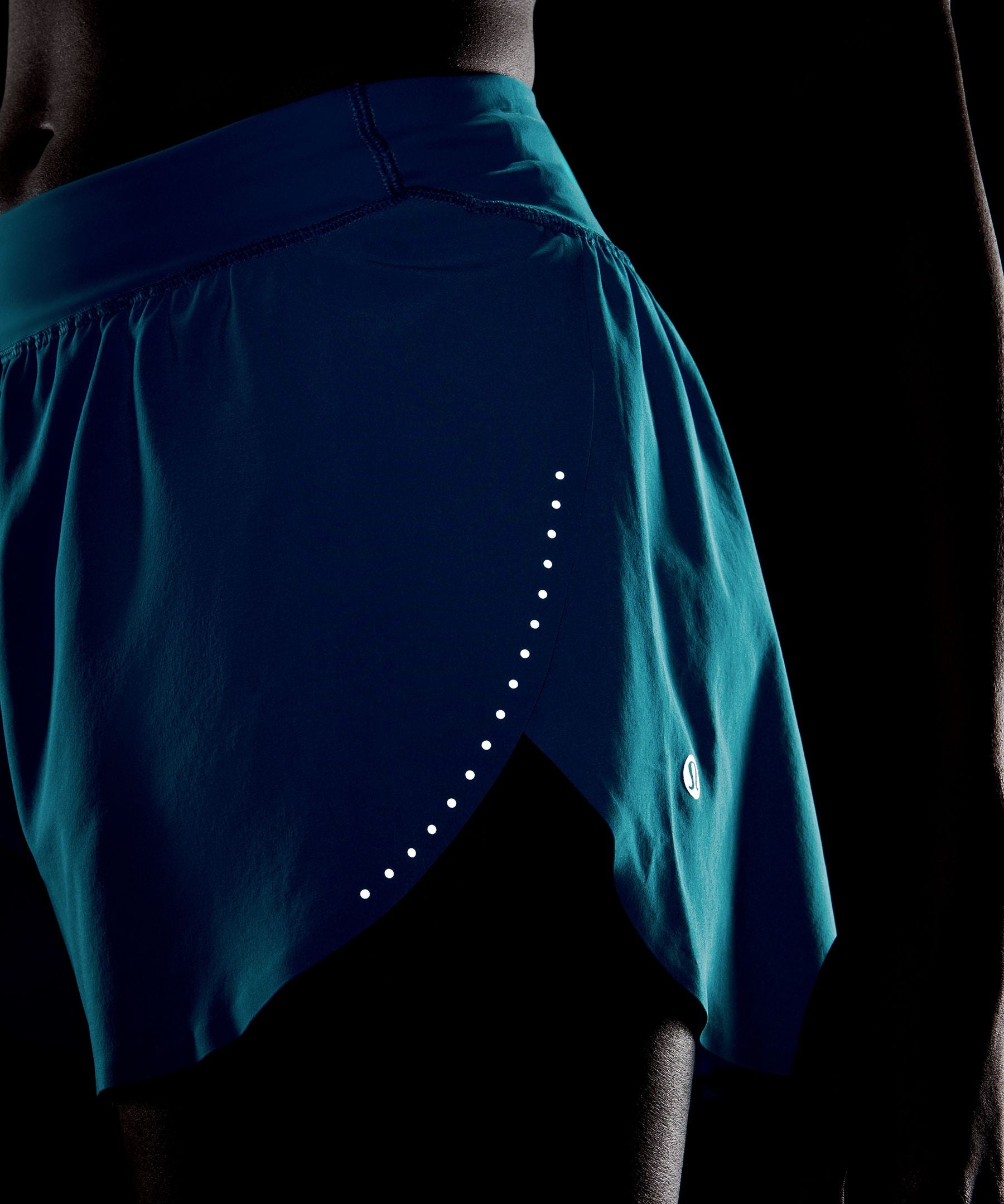 Fast and Free High-Rise Classic-Fit Split Short 3"