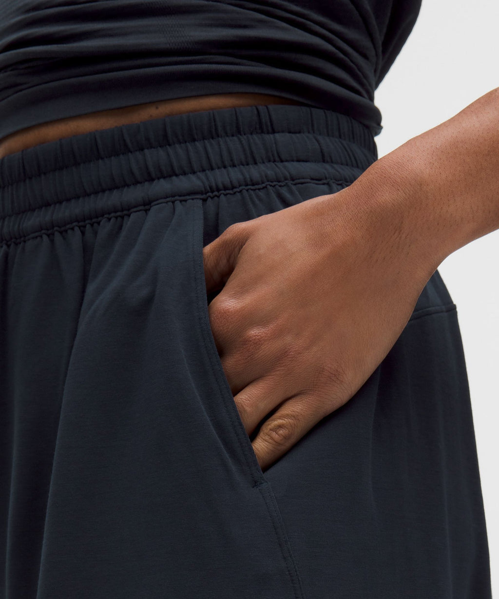 Jersey Training Super-High-Rise Lined Short 2"