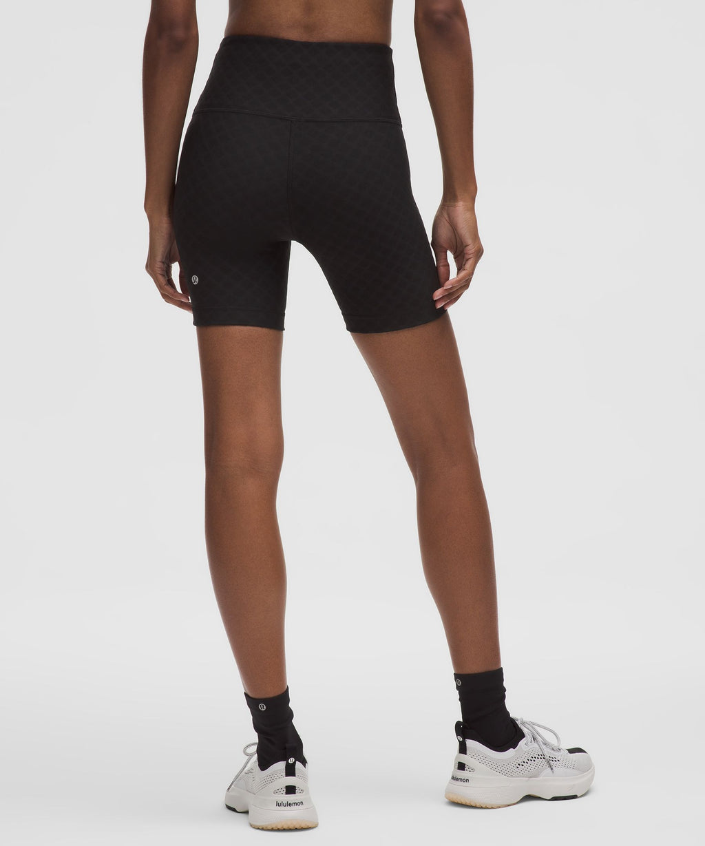 3D Jacquard Diamond Train High-Rise Short 6"