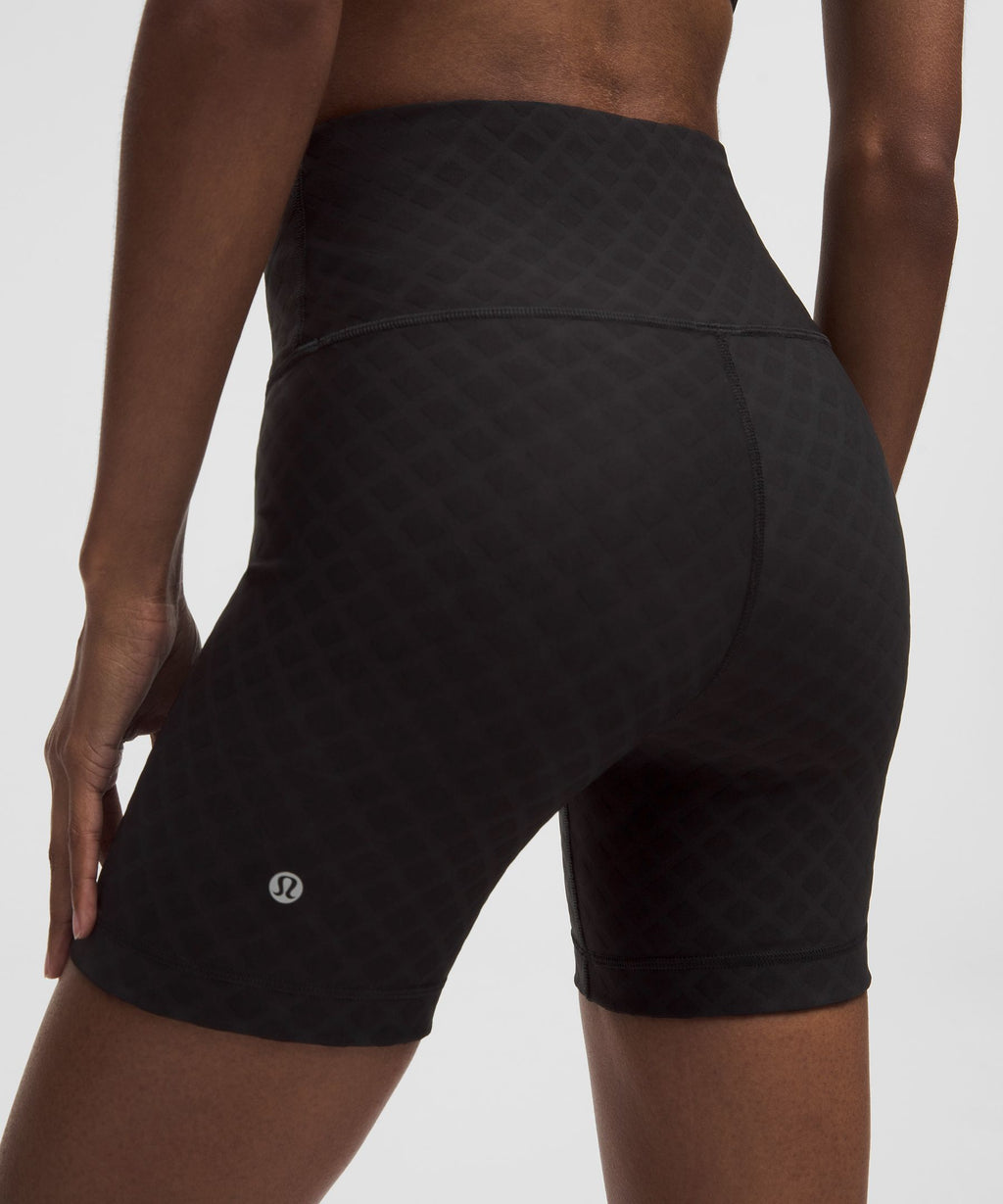 3D Jacquard Diamond Train High-Rise Short 6"
