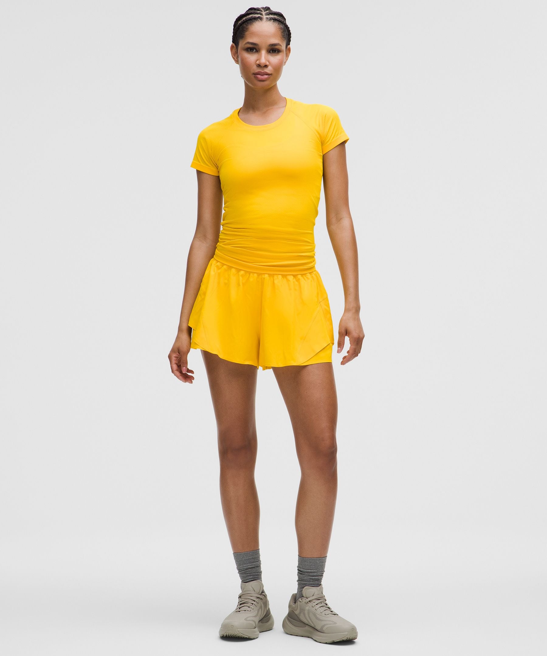 Shake It Out High-Rise Running Short 2.5"