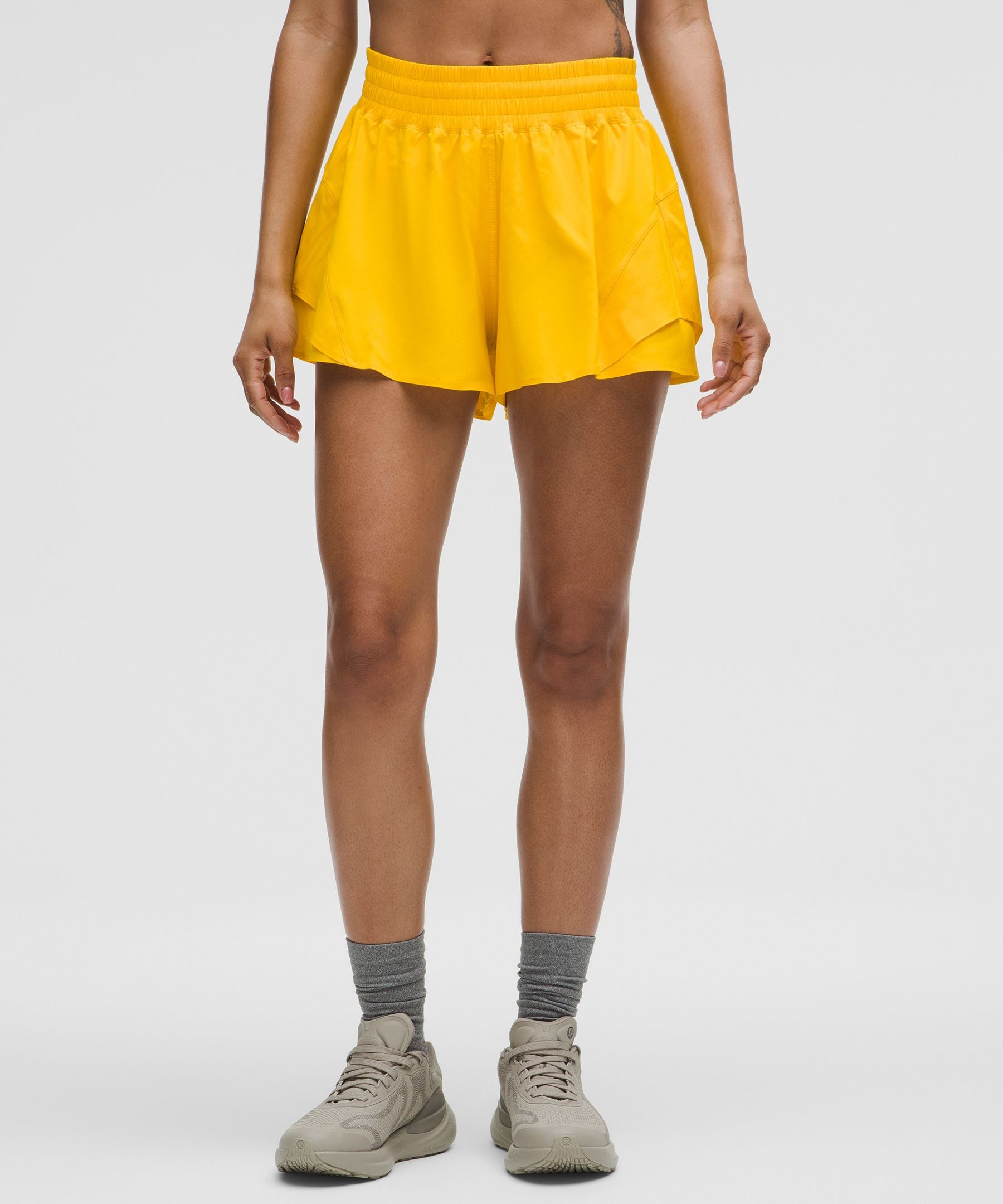 Shake It Out High-Rise Running Short 2.5"