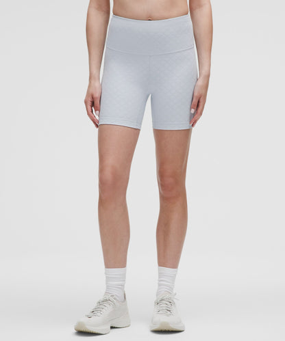 3D Jacquard Diamond Train High-Rise Short 6"
