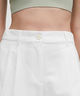 LuluLinen High-Rise Short 6"
