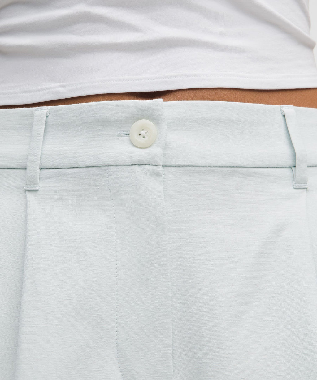 LuluLinen High-Rise Short 6"