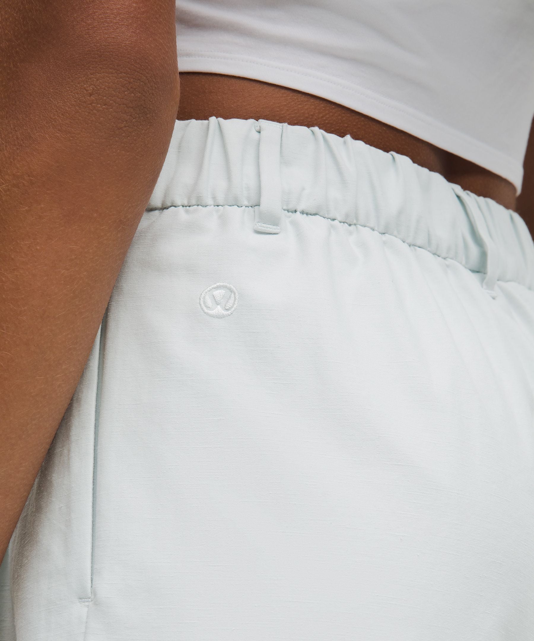 LuluLinen High-Rise Short 6"