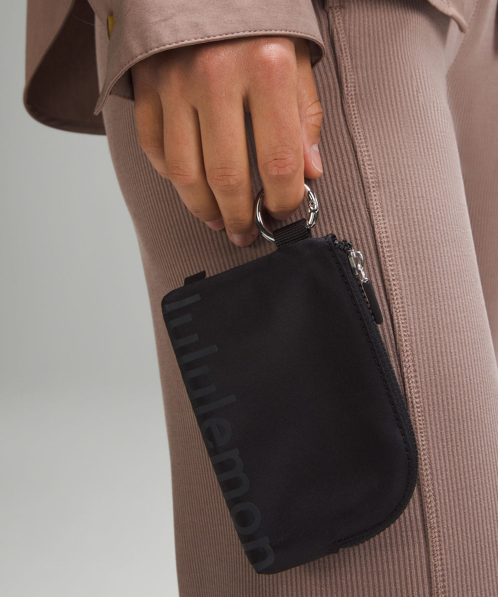 Clippable Card Pouch