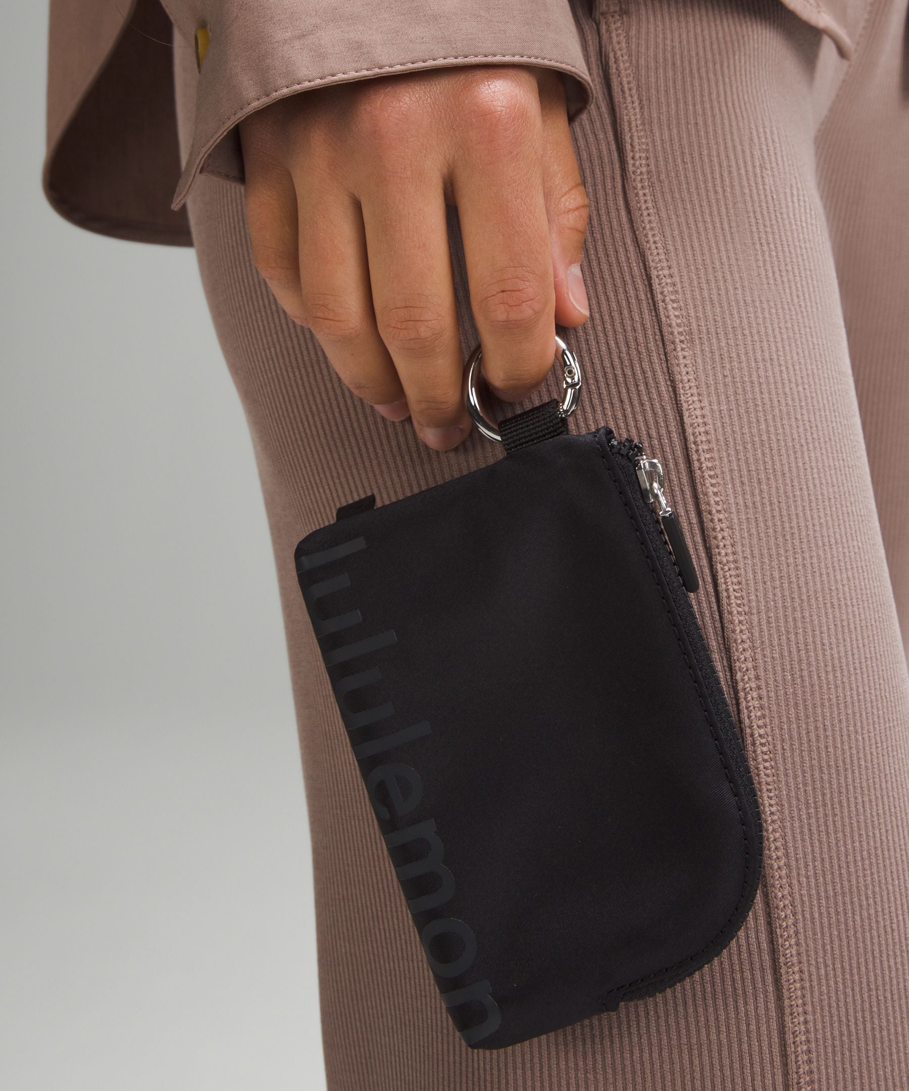 Clippable Card Pouch