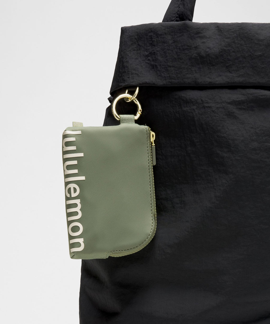 Clippable Card Pouch