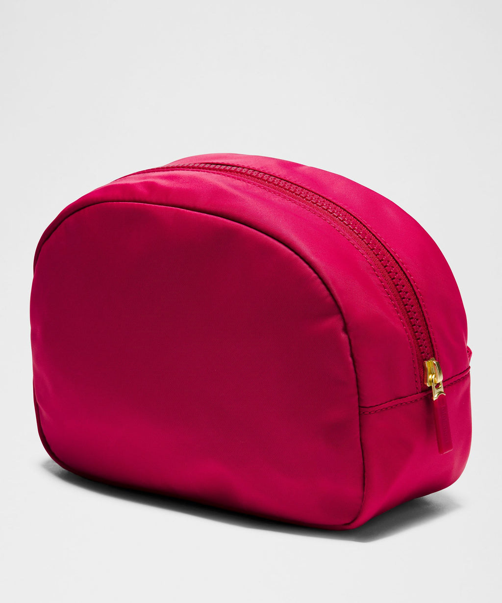 City Essentials Pouch 4L