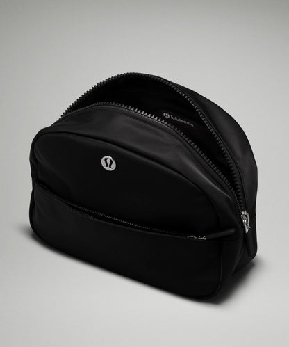 City Essentials Pouch 4L