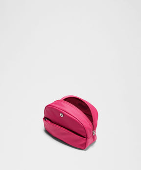 City Essentials Pouch 4L