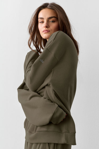 Chill Crew Pullover