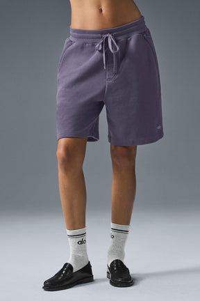 Chill Short made of French terry with drawstring, side-zip pockets, perfect for lounging or casual wear.