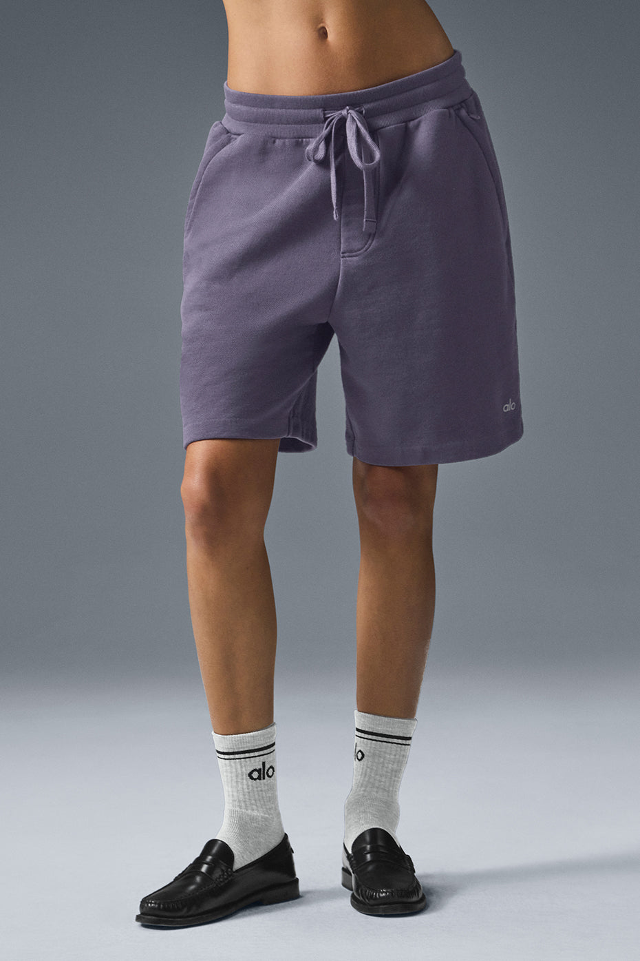 Chill Short made of French terry with drawstring, side-zip pockets, perfect for lounging or casual wear.