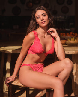 Brassière À Grands Bonnets Triangulaires