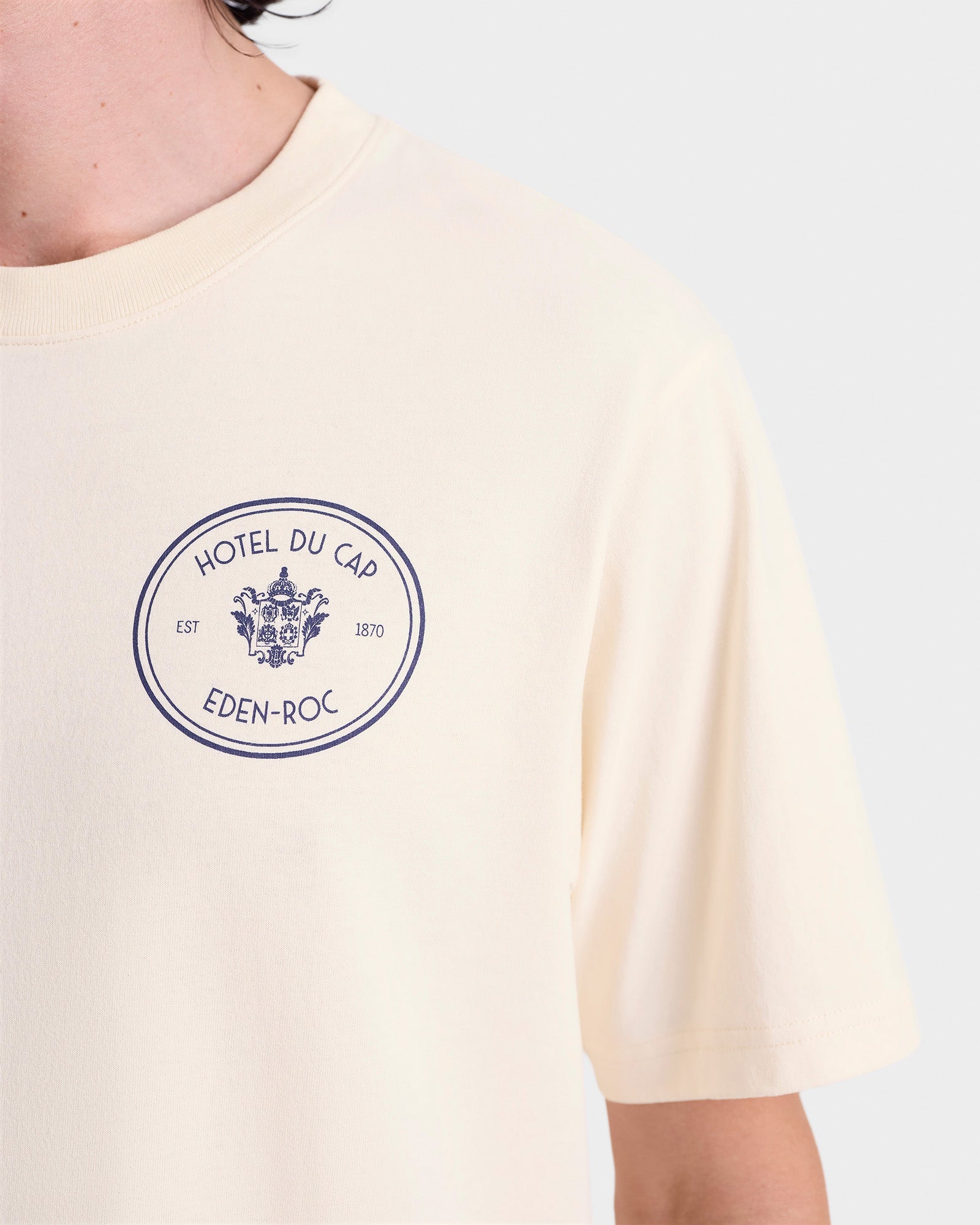 Kennedy Crest T-Shirt - Cream/Navy