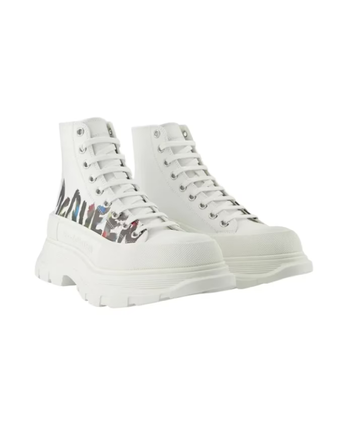 Canvas sneakers