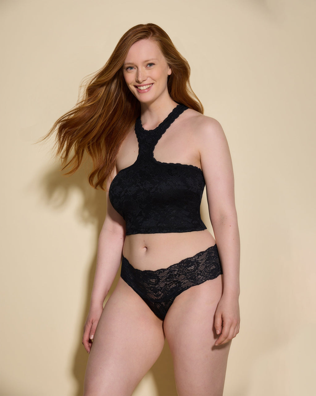 Curvy Halter Cropped Cami