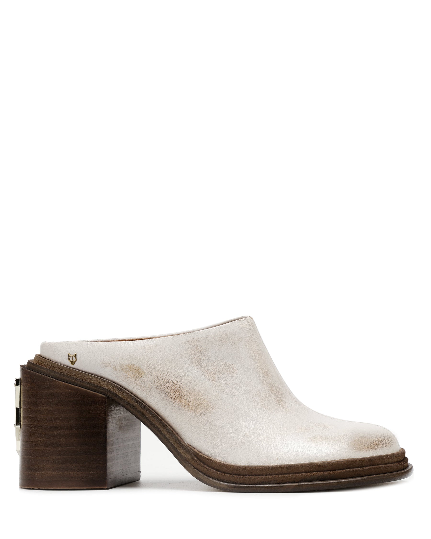 Nova White Alcohol Leather