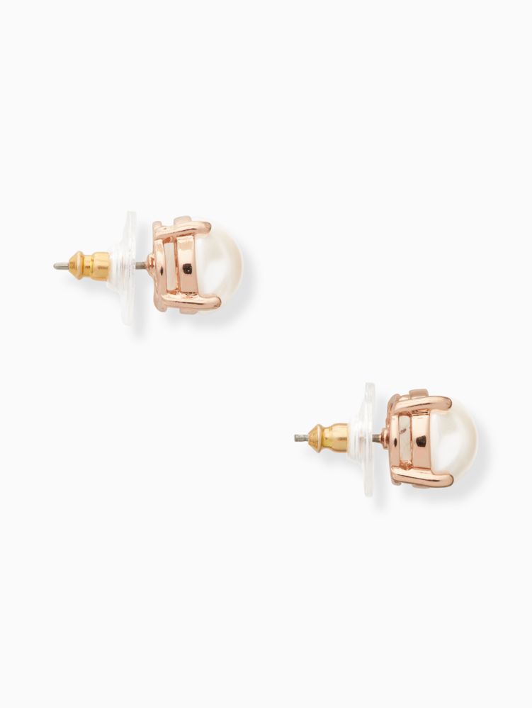 Pearl Gumdrop Studs
