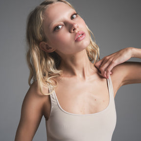 SOFT SMOOTHING SEAMLESS CATSUIT | STONE