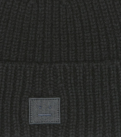 Face wool beanie