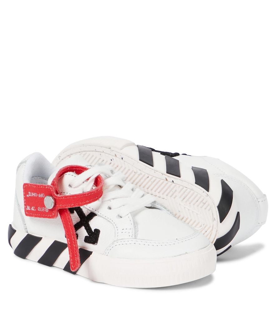 Low Vulcanized leather sneakers