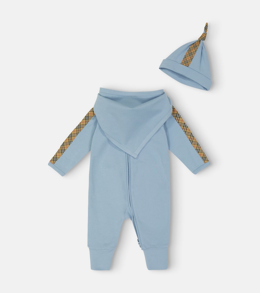 Baby onesie, bib and hat set