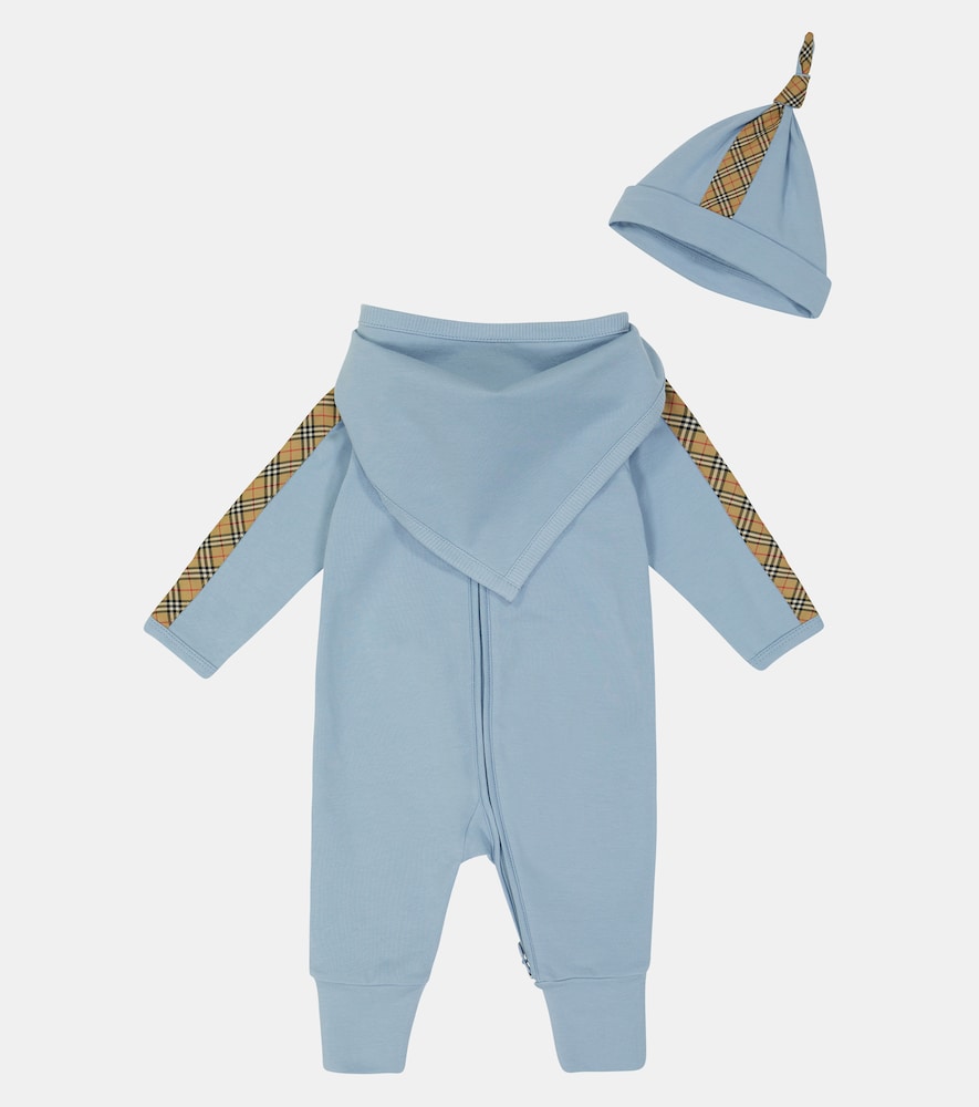 Baby onesie, bib and hat set