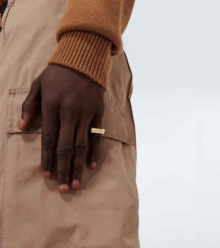 Logo ring