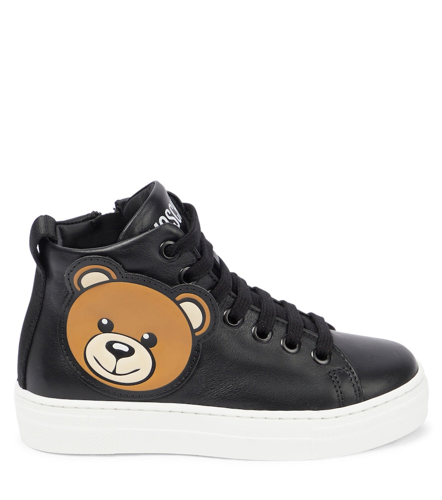 Leather sneakers