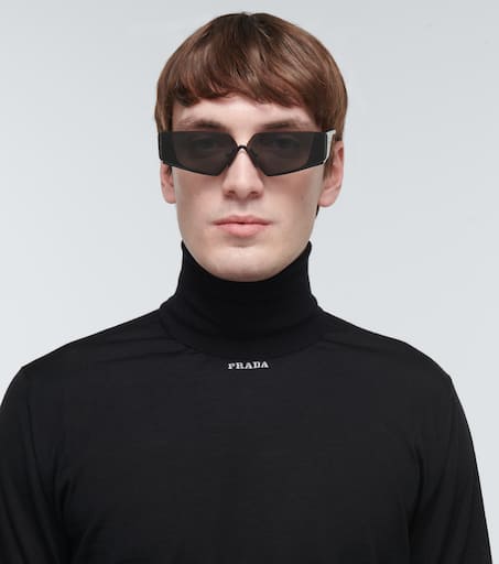 Rectangular sunglasses