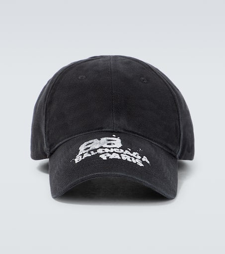 BB baseball cap