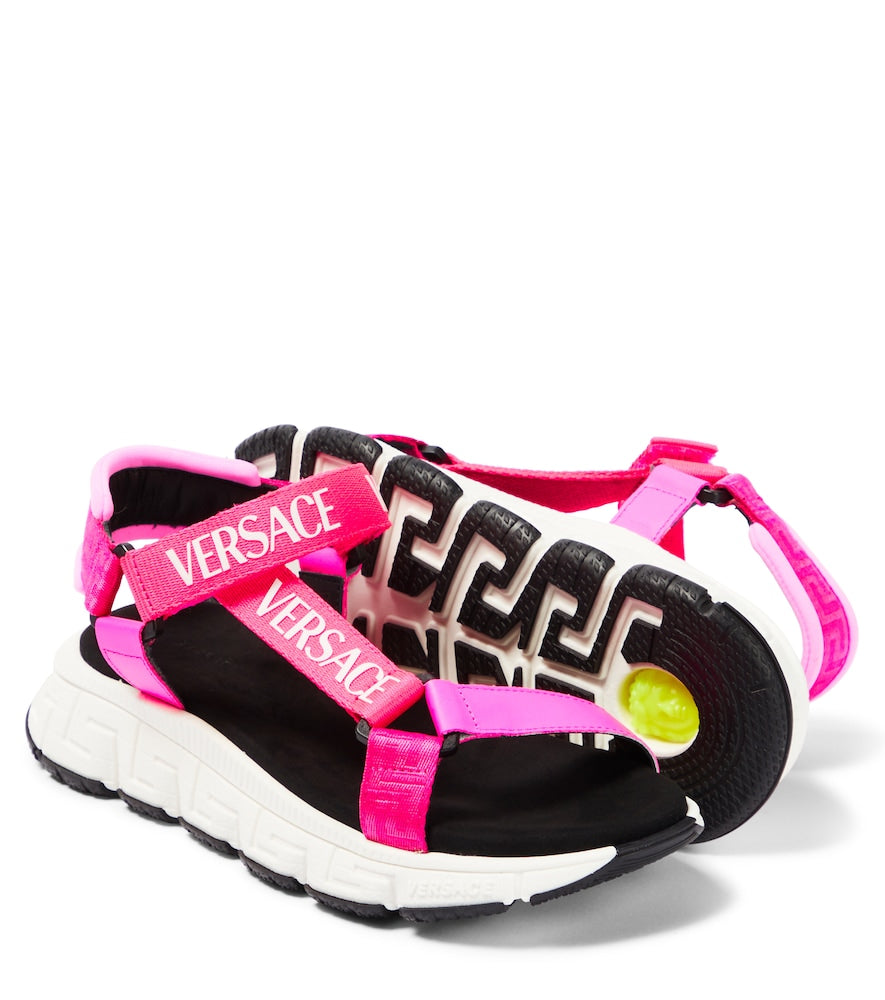 Logo Trigreca sandals