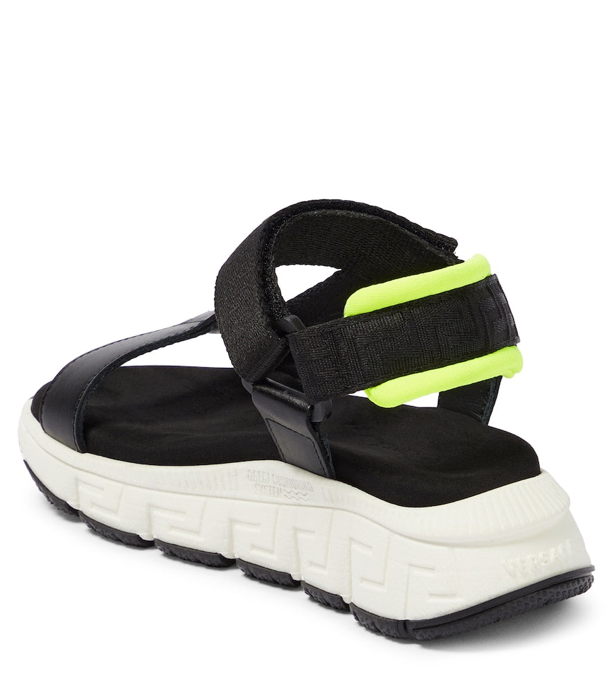 Logo Trigreca sandals