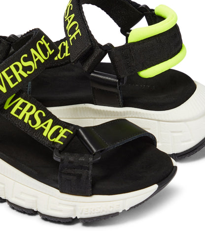 Logo Trigreca sandals