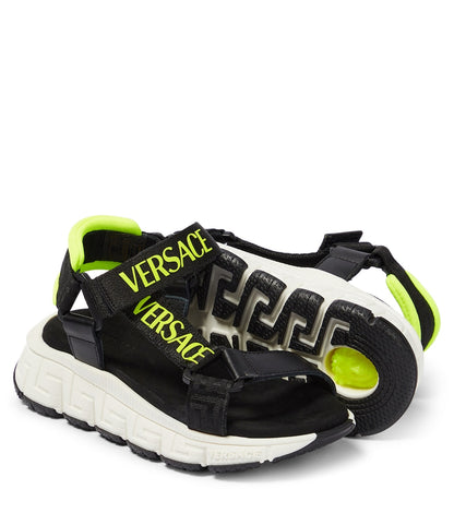 Logo Trigreca sandals