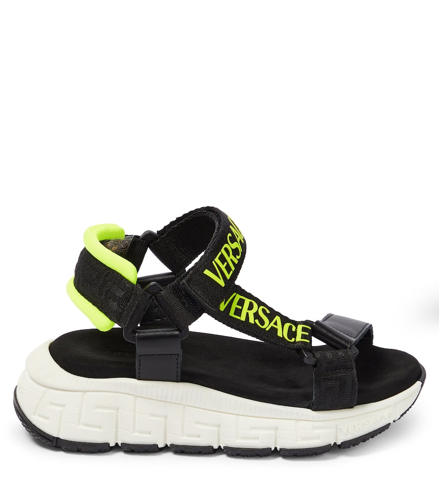 Logo Trigreca sandals