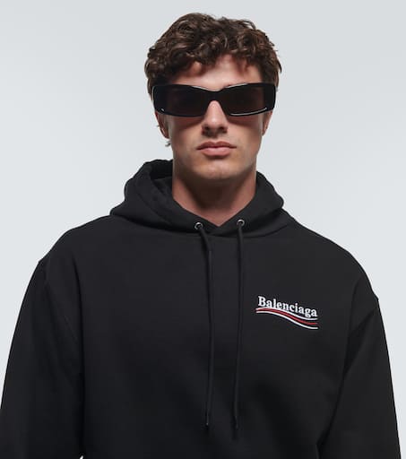 Oversized rectangular sunglasses
