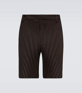Pleated Bermuda shorts