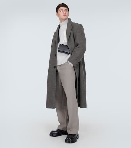 Single-breasted wool-blend coat