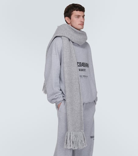 Technical wool-blend scarf