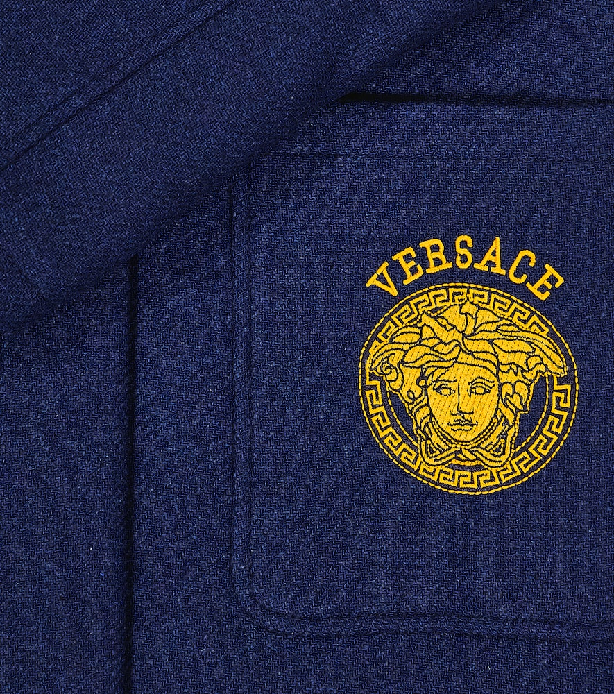 Logo print coat