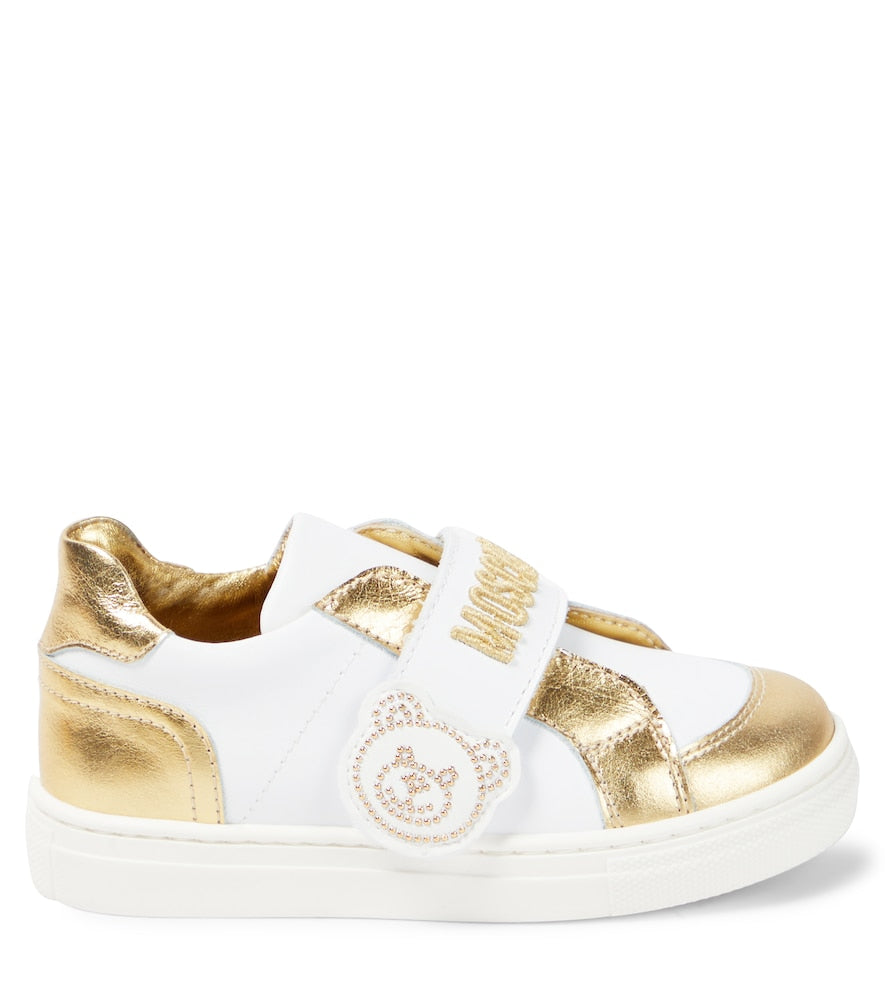 Leather sneakers